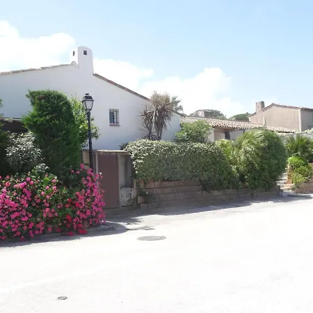 Holiday home Holiday Home Les Parcs De Gassin-5 By Interhome *